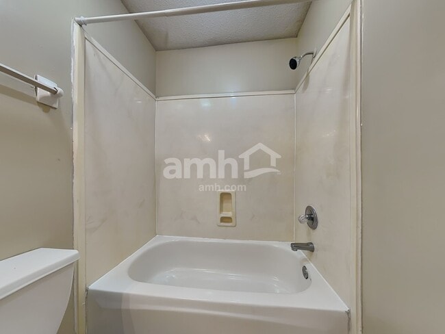 Building Photo - 2366 Carrol Ridge Ln