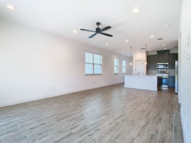 Building Photo - Gorgeous 3/2 Modern Home with a 2 Car Gara...