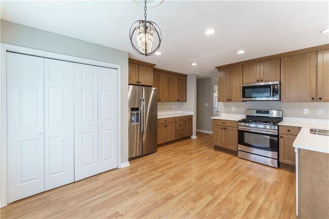 Building Photo - 6535 Glen Pond Trce