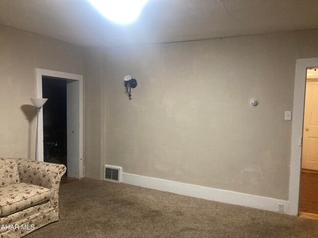 Building Photo - 3117 Main Rd