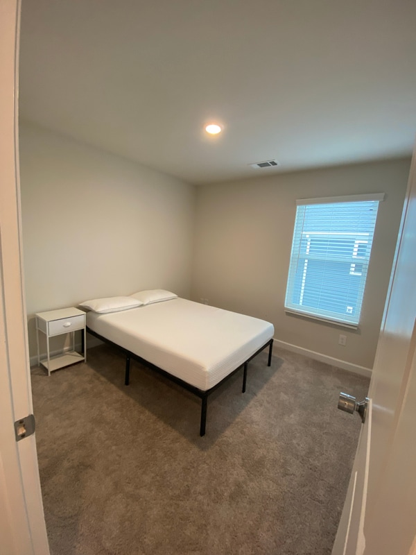 Building Photo - 7116 Bryce Ave