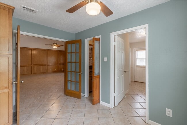 Building Photo - 2643 Hodges Bend Cir