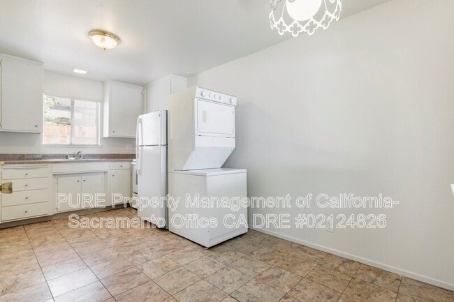 Building Photo - 1201 Rodeo Way