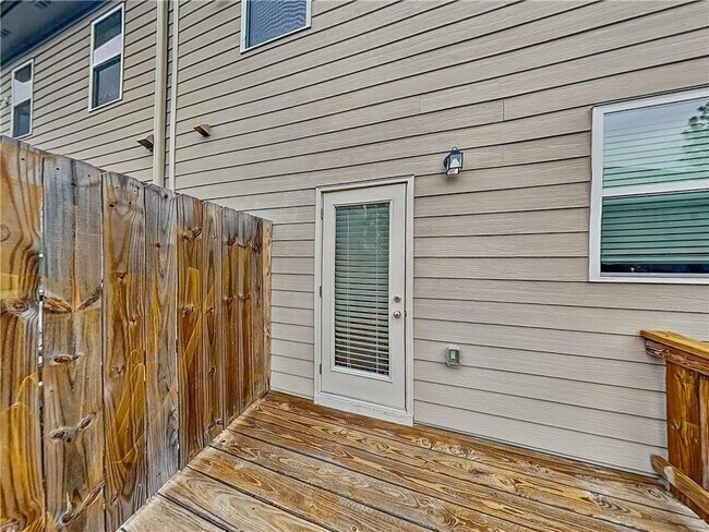 Building Photo - 975 Society Cir