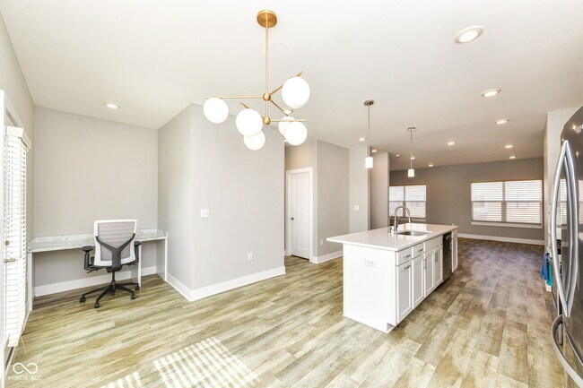 Building Photo - 2579 Filson St