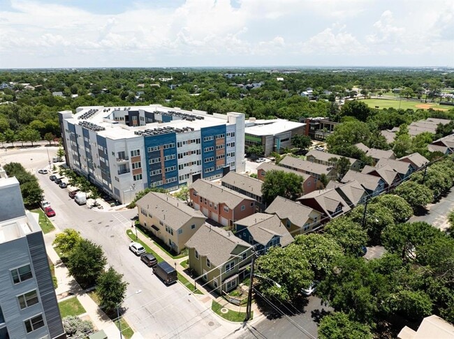 Building Photo - 1601 Miriam Ave