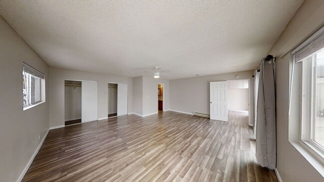 Building Photo - 5BD/2BA, Easy Walk to Campus!!