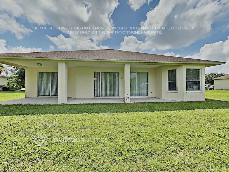 Building Photo - 1605 22nd Ave W
