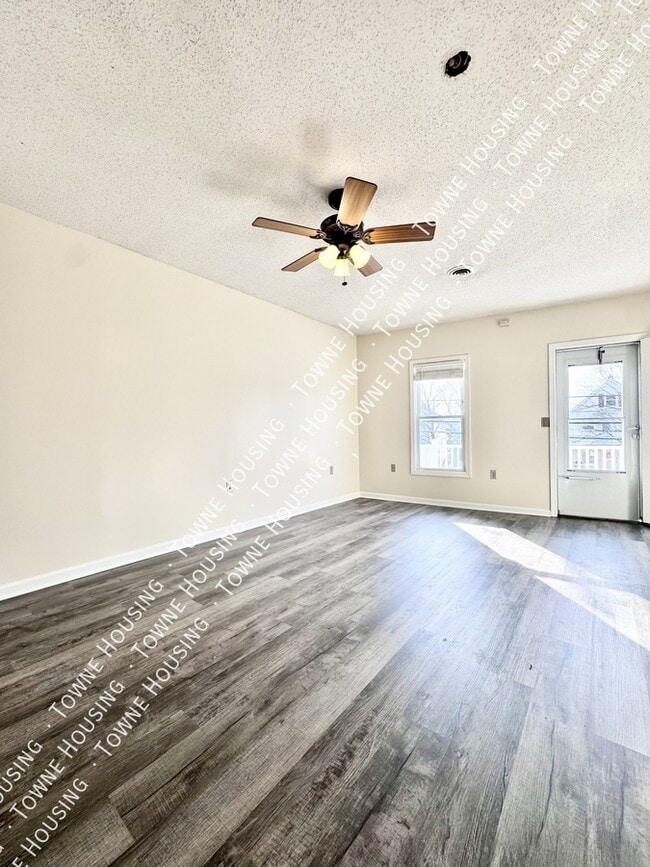 Building Photo - 374 Olmstead Ave