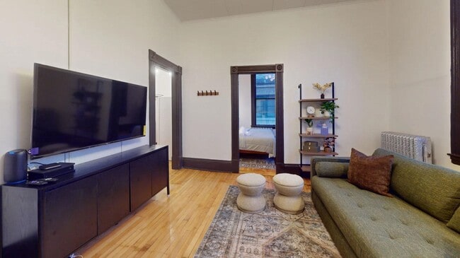 Building Photo - 101 Main St