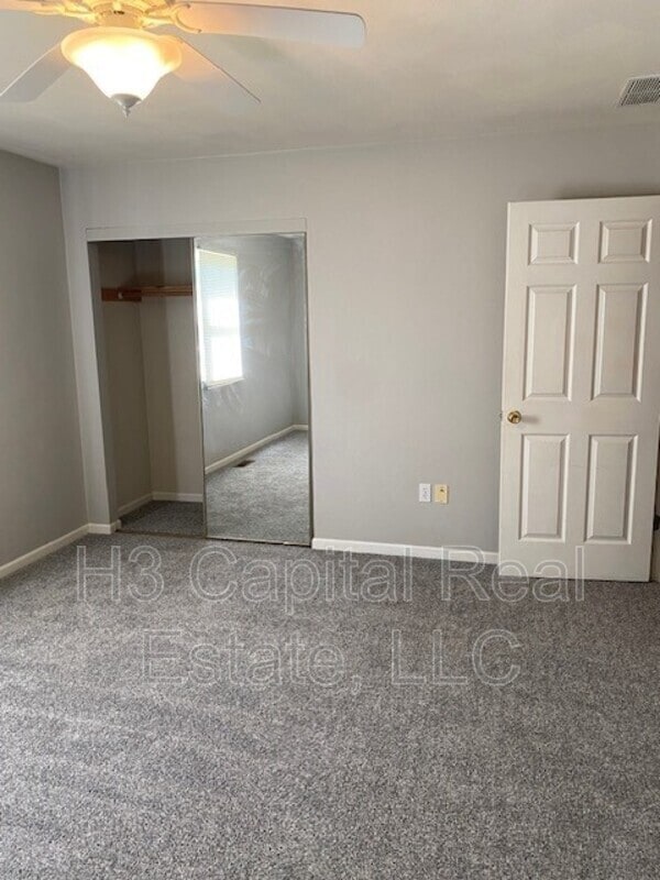 Building Photo - 631 Donna Dr