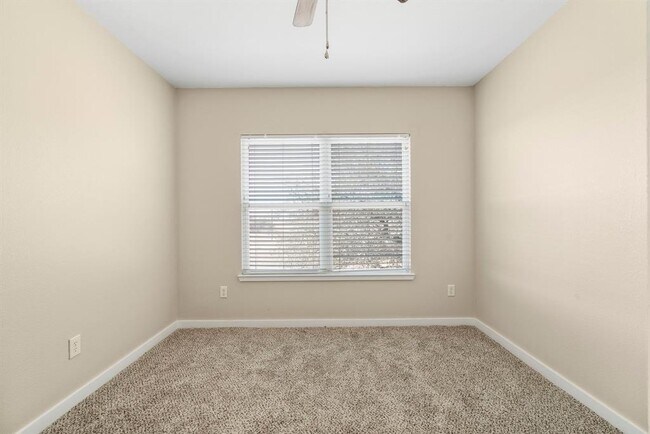 Building Photo - 310 Co Rd 317