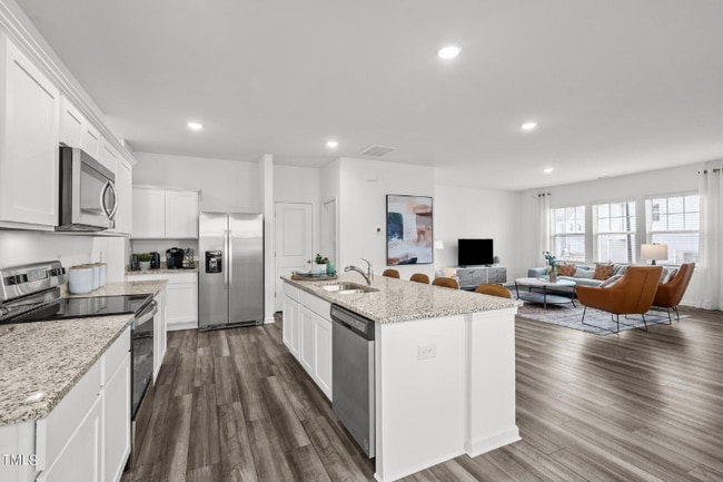 Building Photo - 325 Spaight Acrs Wy