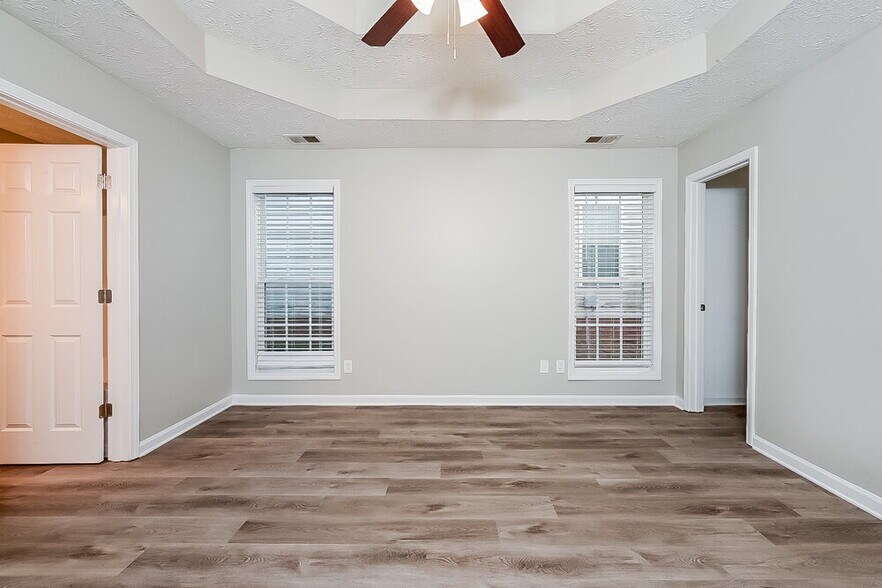 Building Photo - 205 Lassiter Dr