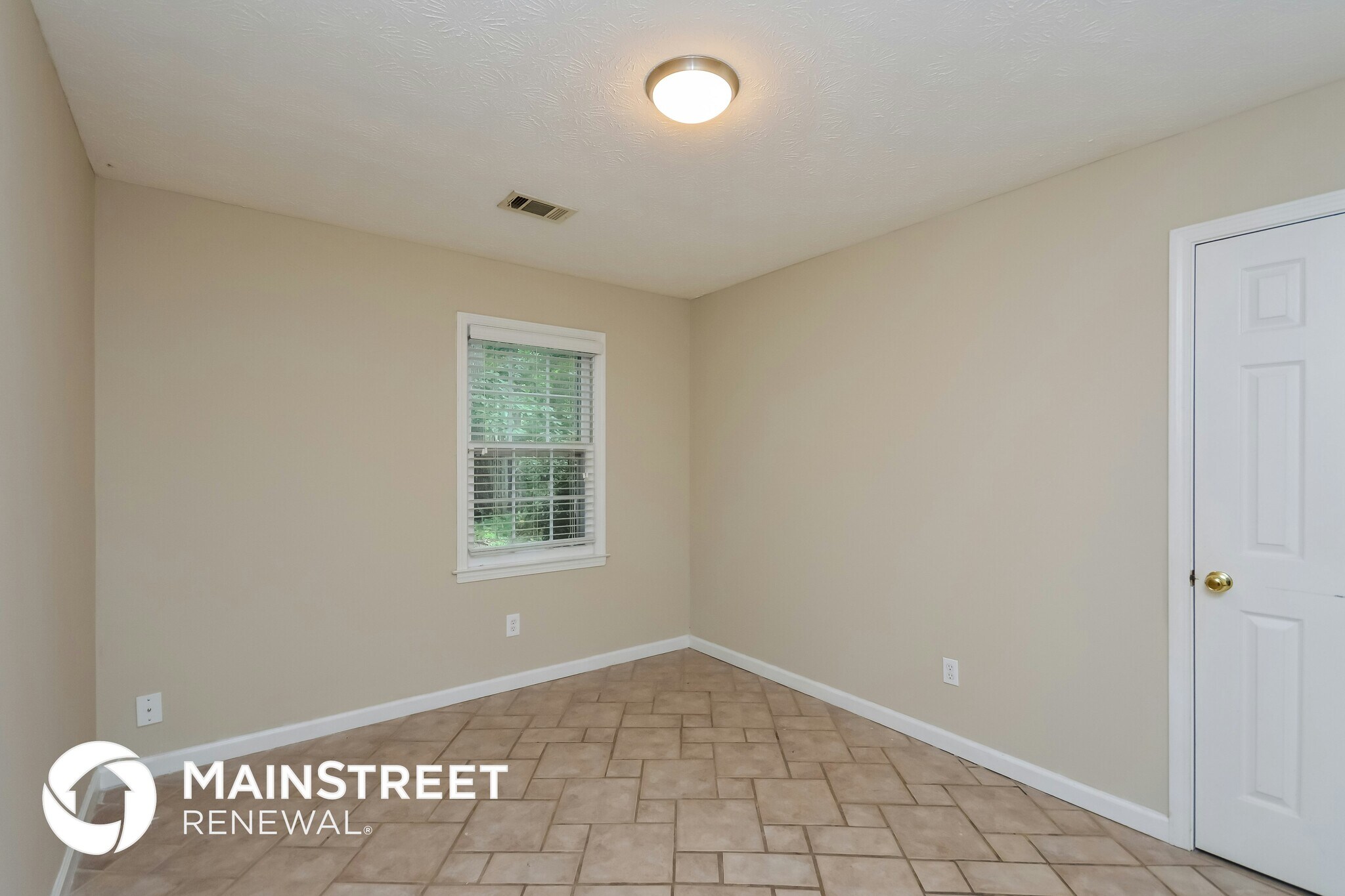 Building Photo - 105 Stone Creek Dr