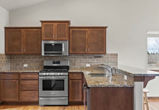 Building Photo - 17415 E Shamrock Ct