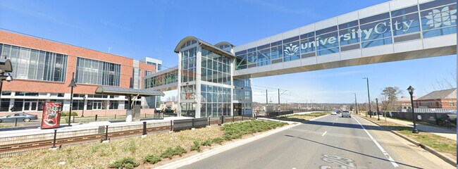 Travel the LYNX Blue Line, To/From Uptown CLT - 9906 Birch Knoll Ct