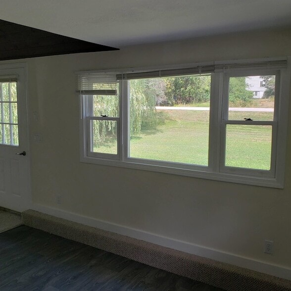 Building Photo - 49 Pine Hill Rd