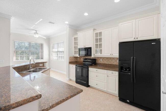 Building Photo - 8098 NW 128th Ln