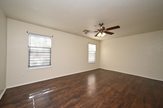 Building Photo - 12518 Sterlingstone Dr