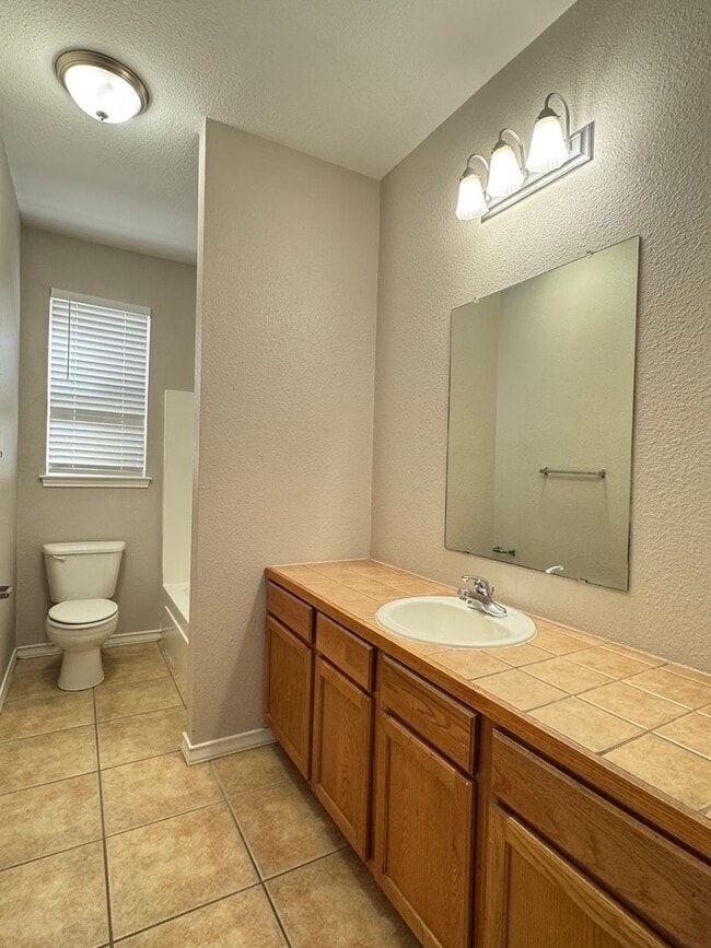 Building Photo - 126 Sandstone Dr