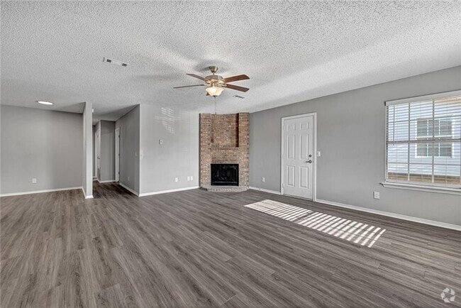 Building Photo - 4380 W Thrasher Dr