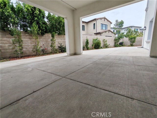 Building Photo - 55 Thrasher