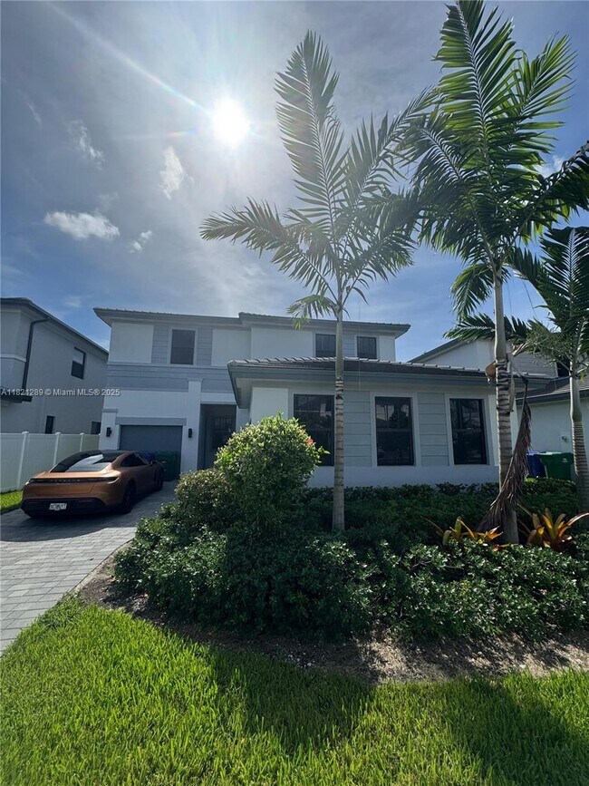 Primary Photo - 4481 SW 173rd Ave
