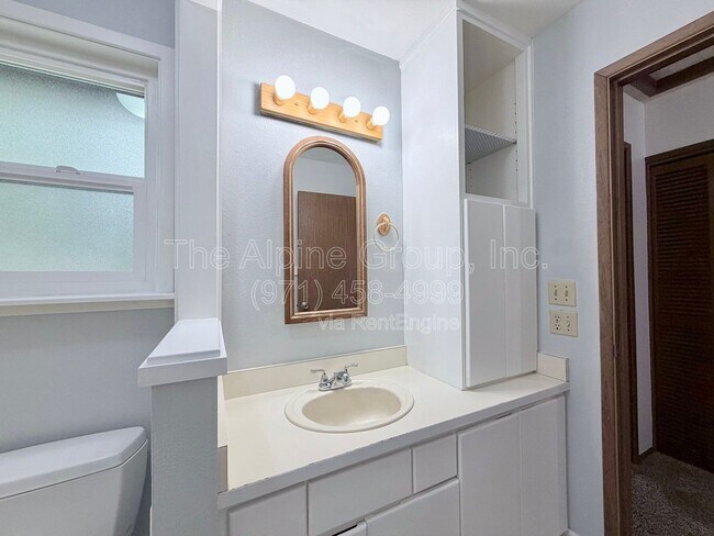 Building Photo - 5462 SW Murray Blvd