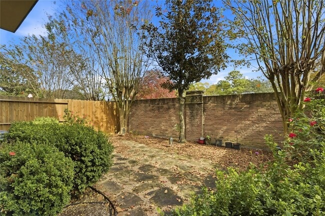 Building Photo - 7932 Stoneyway Dr