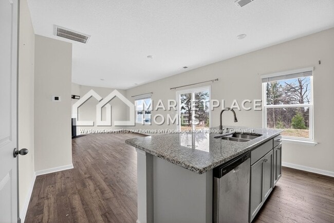 Building Photo - 12318 Hatmaker Ln