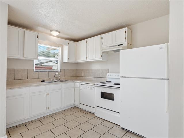 Building Photo - 1373 Oakbluff Dr
