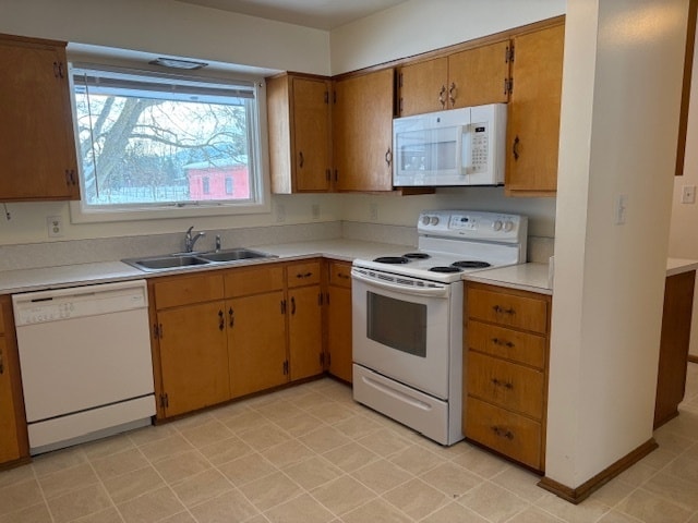 Building Photo - Large house west of Reserve Street