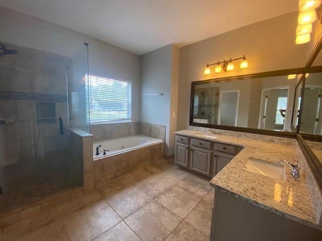 Building Photo - 418 Silverleaf Ln