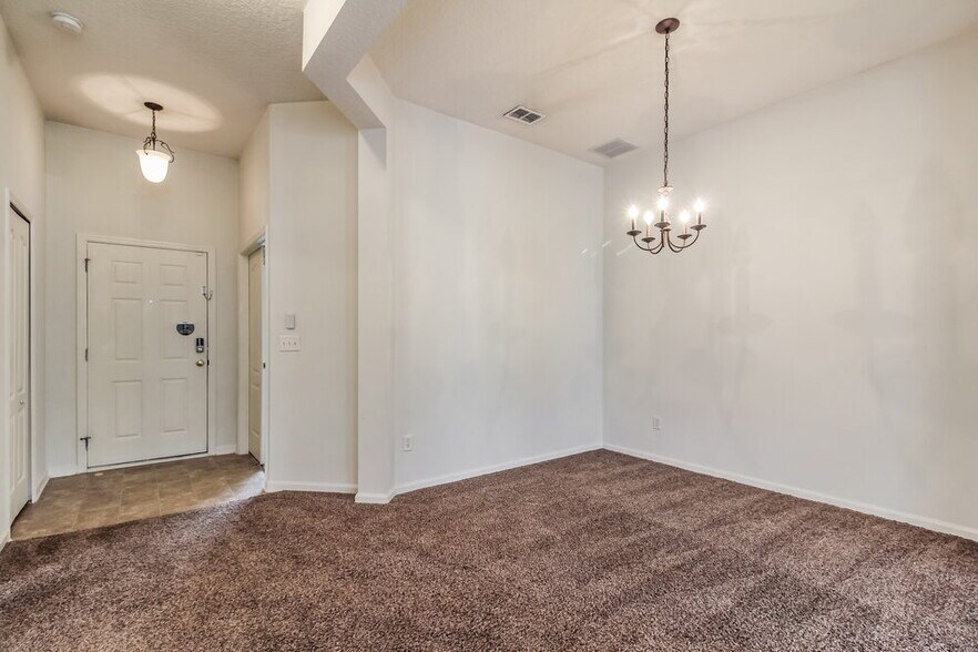 Building Photo - 860 Bonaparte Landing Ct