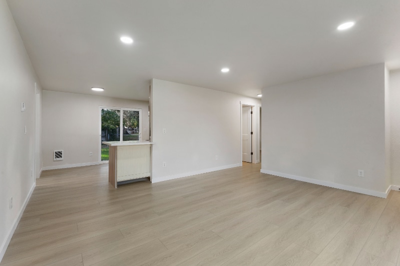 Building Photo - 818 173rd St S