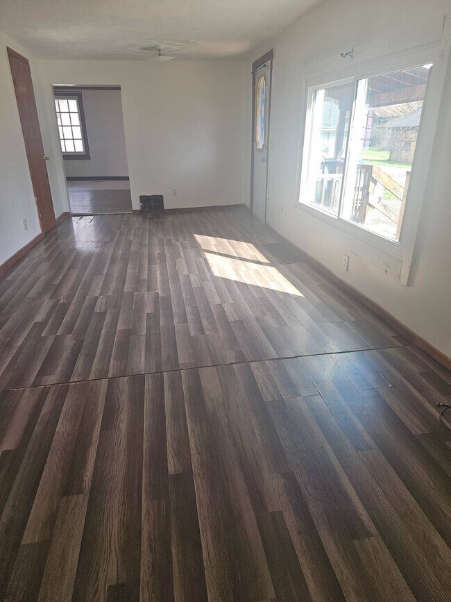 Building Photo - 2736 Applehill Ave SE