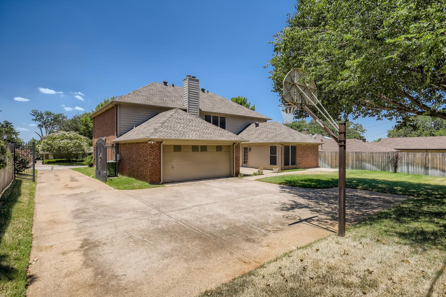 Building Photo - Spacious Arlington home near River Legacy Park