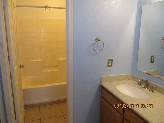 Building Photo - 4255 W Charolias Circle Taylor, AZ 85939