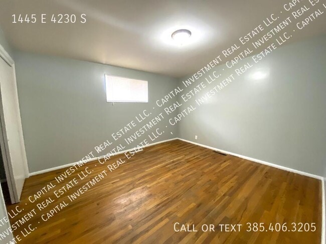 Building Photo - 1445 E 4230 S