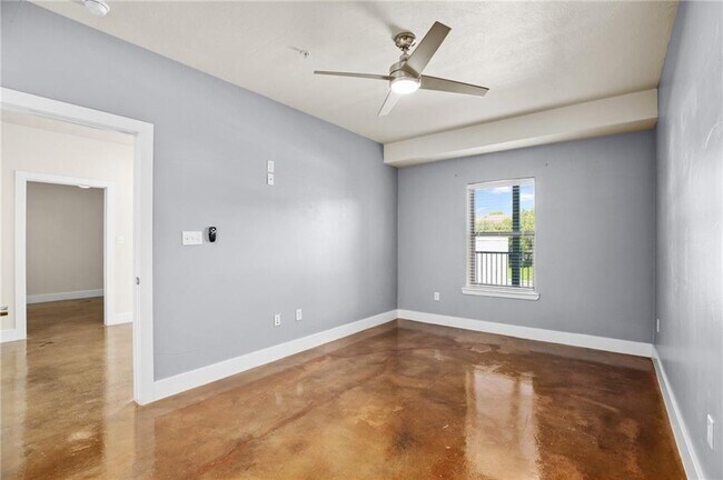 Building Photo - 1807 Poquito St