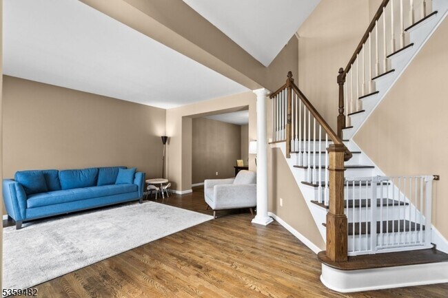 Building Photo - 13 Goldstar Dr