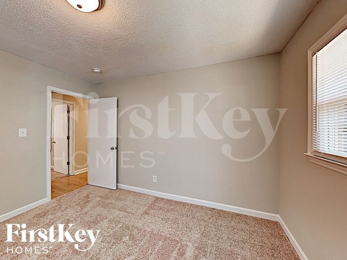 Building Photo - 6107 Rockwell Dr