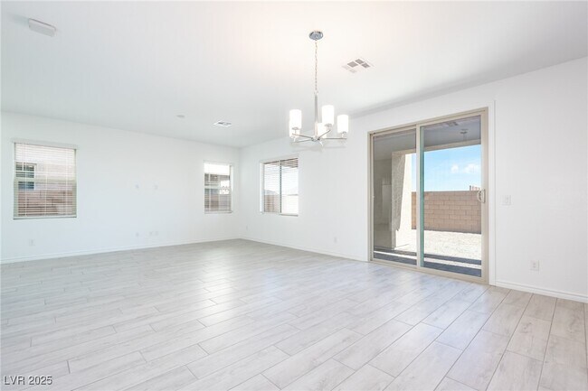 Building Photo - 8142 Skye Vineyard Dr