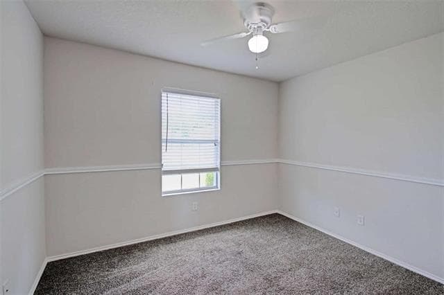 Building Photo - 1103 Lynnwood Dr