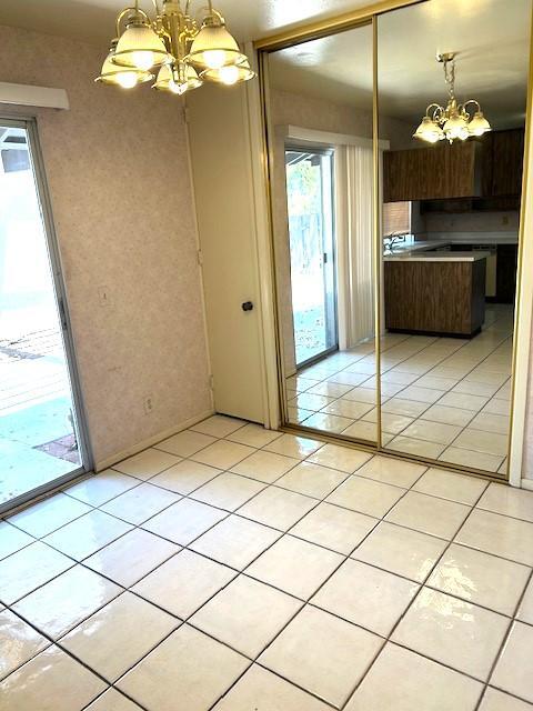 Building Photo - 1341 Seven Hills Dr