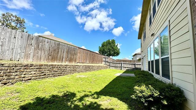 Building Photo - 705 Piedmont Dr