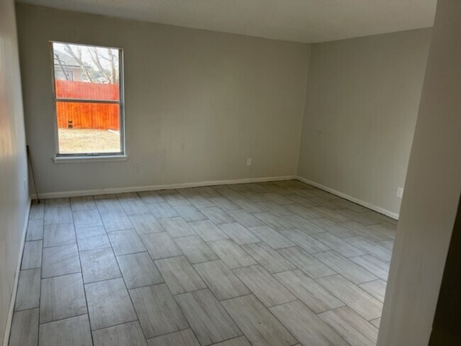 Building Photo - 424 Rolling Rock Ct