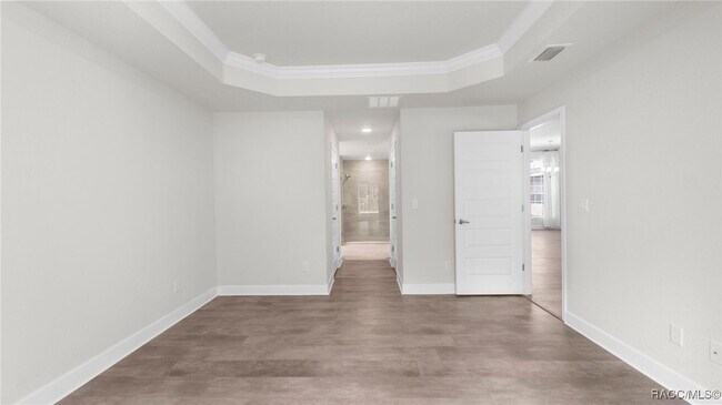 Building Photo - 23 Lone Pine St