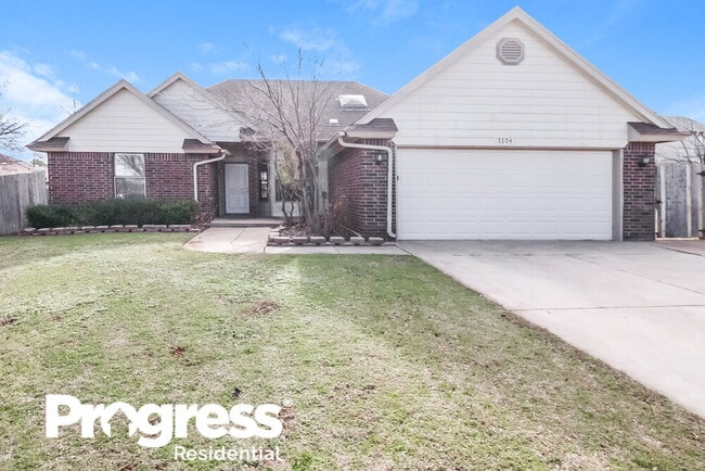 Primary Photo - 1104 NE 10th Ct